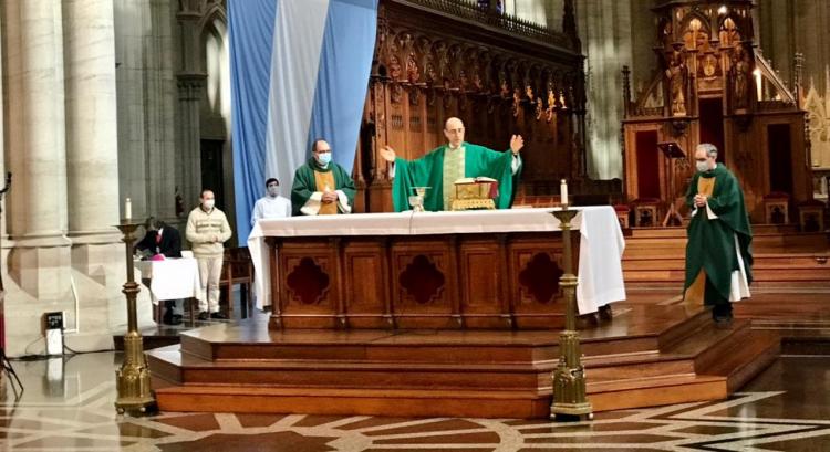 Mons. Fernández pide nueva audacia evangelizadora a la Acción Católica platense Mons. Fernández pide nueva audacia evangelizadora a la Acción Católica platense