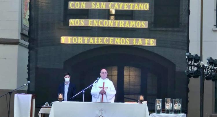Mons. Fernández recuerda la propuesta original de San Cayetano Mons. Fernández recuerda la propuesta original de San Cayetano