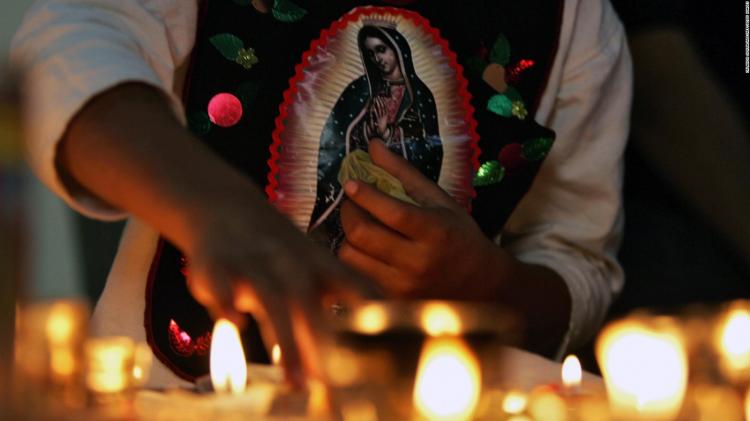 Mons. Lozano: "Contemplar a la Madre y dejarse mirar por Ella" Mons. Lozano: "Contemplar a la Madre y dejarse mirar por Ella"
