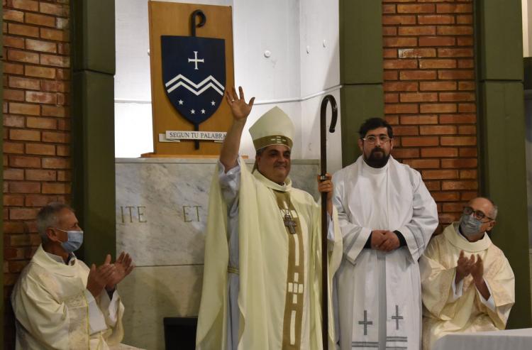 Mons. Margni: "Vengo a estar entre ustedes como el que sirve" Mons. Margni: "Vengo a estar entre ustedes como el que sirve"