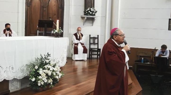 Mons. Ojea a los docentes: "Juntos por un nuevo pacto educativo que involucre a todos" Mons. Ojea a los docentes: "Juntos por un nuevo pacto educativo que involucre a todos"