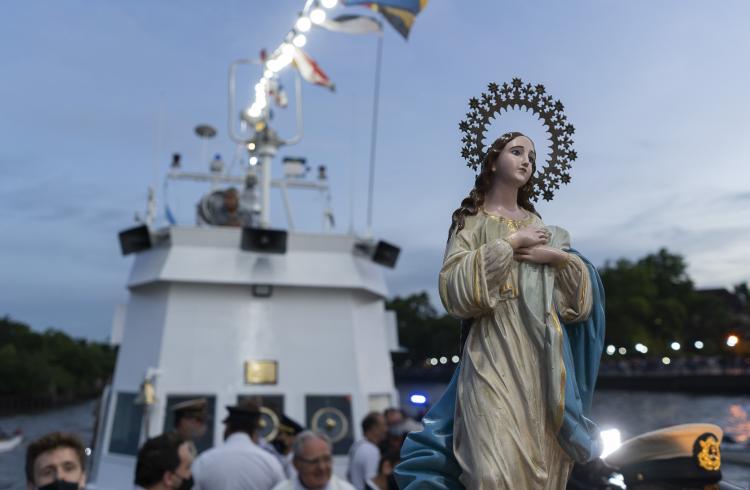 Mons. Ojea invita a dejarse mirar por la Virgen para tener esperanza Mons. Ojea invita a dejarse mirar por la Virgen para tener esperanza