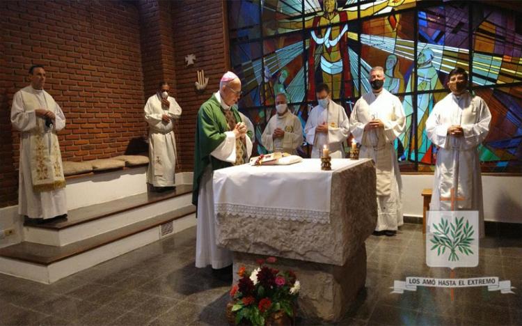 Mons. Olivera encabeza la convivencia con seminaristas Mons. Olivera encabeza la convivencia con seminaristas