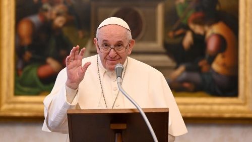 Papa: Como a los discípulos, Jesús "nos llama a darnos" en distintos caminos Papa: Como a los discípulos, Jesús "nos llama a darnos" en distintos caminos