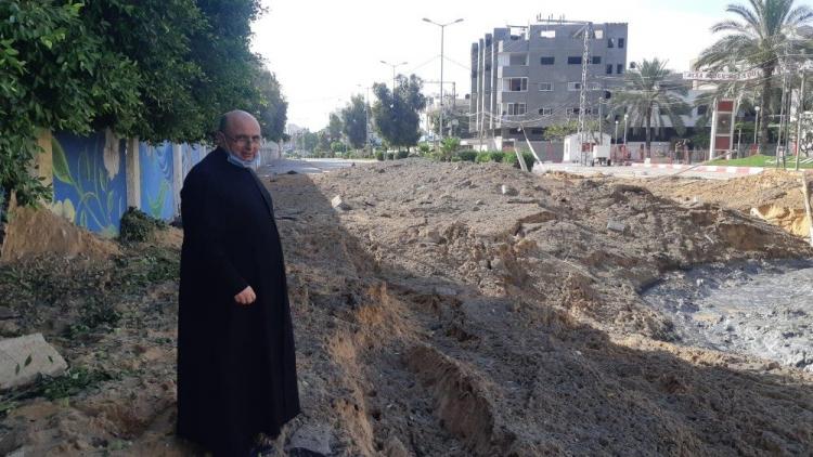 Párroco de Gaza: La liberación de la ayuda es un paso para salir del aislamiento Párroco de Gaza: La liberación de la ayuda es un paso para salir del aislamiento