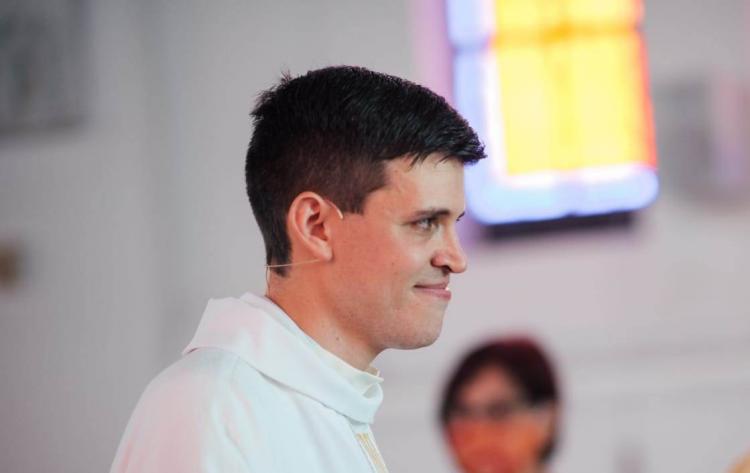 Premian a un sacerdote joven de Morón por un ensayo de teología Premian a un sacerdote joven de Morón por un ensayo de teología
