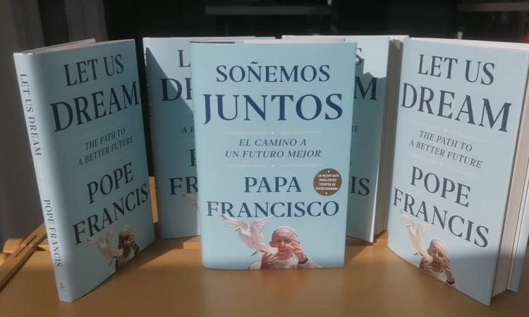 Presentan el libro "Soñemos juntos", del papa Francisco Presentan el libro "Soñemos juntos", del papa Francisco