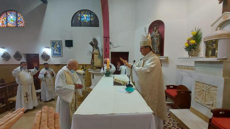 Sexagésimo jubileo sacerdotal del presbítero Hugo Segovia Sexagésimo jubileo sacerdotal del presbítero Hugo Segovia
