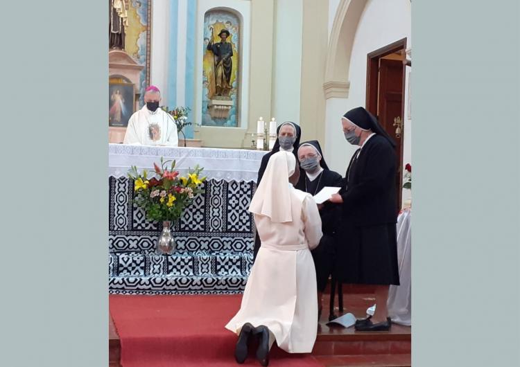 Una religiosa africana realizó sus votos perpetuos en la diócesis de Nueve de Julio Una religiosa africana realizó sus votos perpetuos en la diócesis de Nueve de Julio