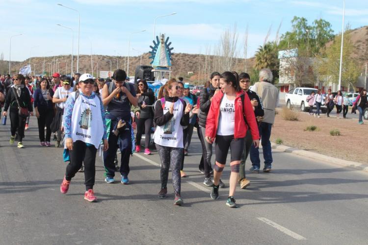 42° peregrinación al santuario de la Virgen de Luján en Centenario 42° peregrinación al santuario de la Virgen de Luján en Centenario