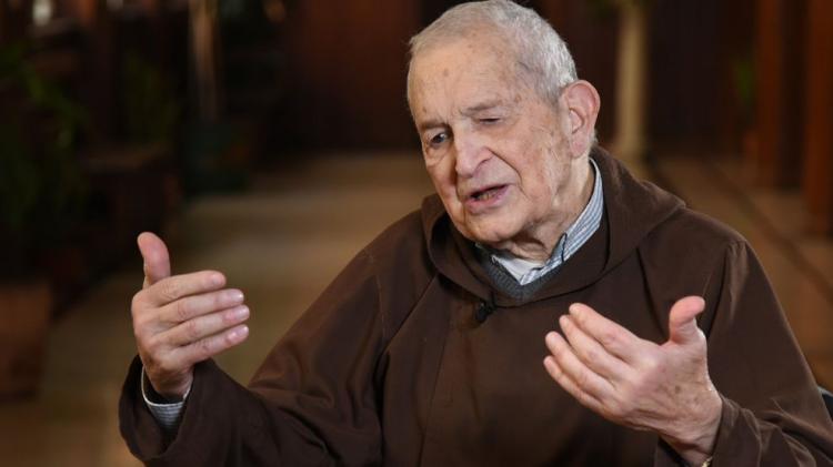 A los 98 años falleció el Card. Luis Pascual Dri, confesor del papa Francisco A los 98 años falleció el Card. Luis Pascual Dri, confesor del papa Francisco