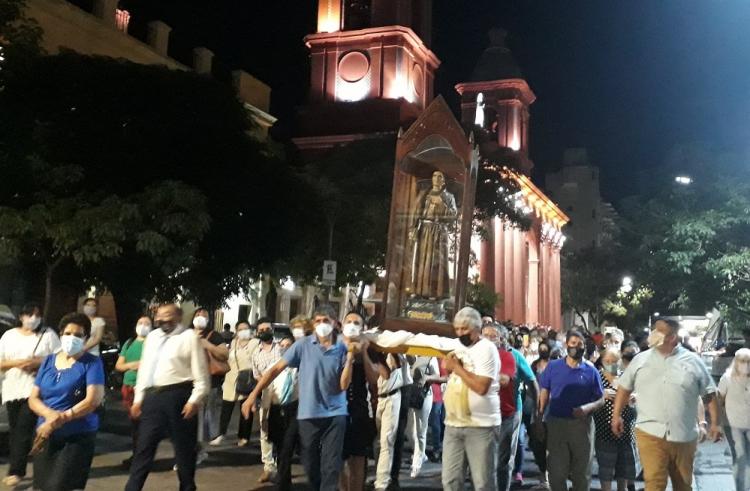 Acción de gracias por el Año del Beato Esquiú a los pies de la Virgen Acción de gracias por el Año del Beato Esquiú a los pies de la Virgen
