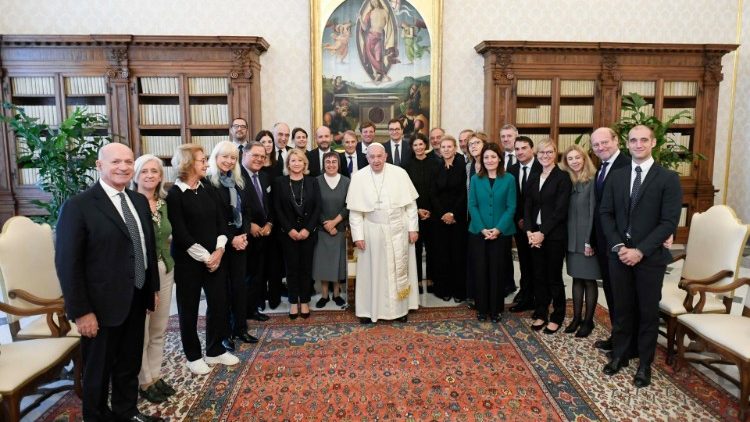 Aliento del Papa Francisco a las empresas familiares Aliento del Papa Francisco a las empresas familiares