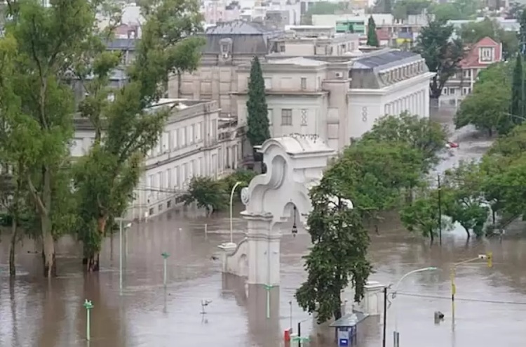 Bahía Blanca: los obispos convocan a una misa por las víctimas del temporal Bahía Blanca: los obispos convocan a una misa por las víctimas del temporal