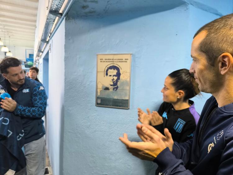 Buenos Aires: homenaje de Racing Club a Don Bosco