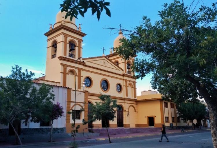 Cafayate celebra a Nuestra Señora de la Candelaria Cafayate celebra a Nuestra Señora de la Candelaria