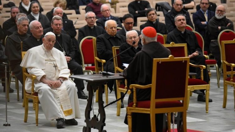 Para el Card. Cantalamessa, la liturgia es el punto de llegada de la evangelización Para el Card. Cantalamessa, la liturgia es el punto de llegada de la evangelización