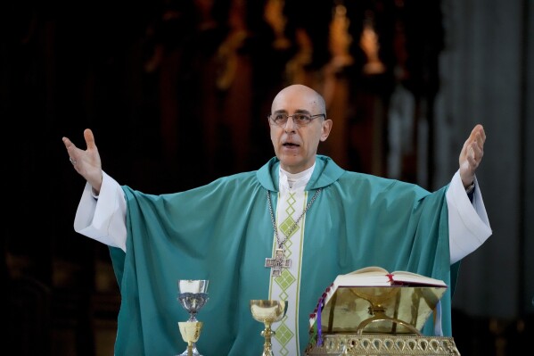 Card. Fernández: 'La teología debe volverse accesible a la gente del siglo XXI' Card. Fernández: 'La teología debe volverse accesible a la gente del siglo XXI'