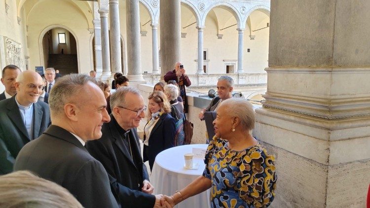Cardenal Parolin: no hay paz sin diálogo Cardenal Parolin: no hay paz sin diálogo