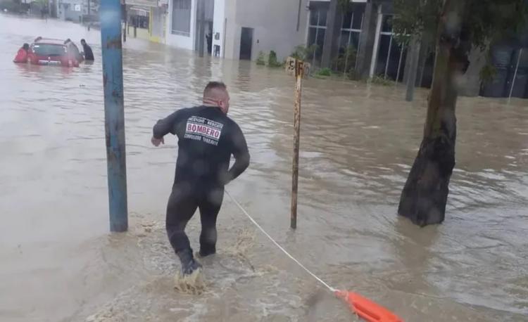 Cáritas Comodoro Rivadavia colabora con las familias afectadas por el temporal Cáritas Comodoro Rivadavia colabora con las familias afectadas por el temporal