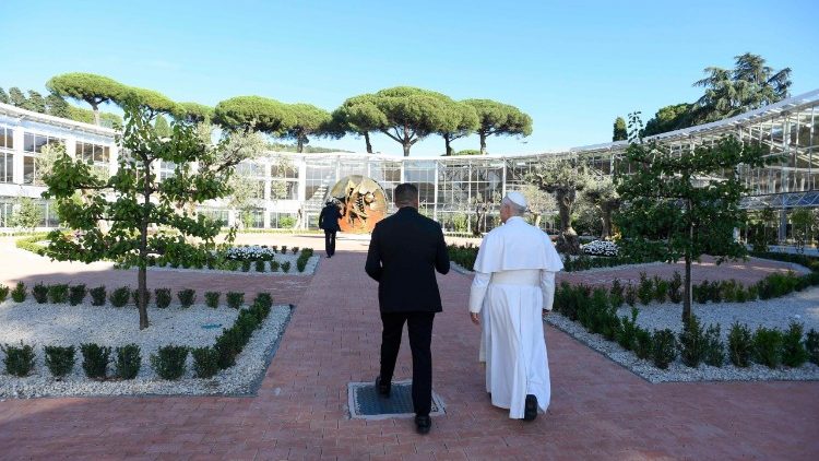 Castel Gandolfo: el Papa inauguró un centro de formación en ecología integral