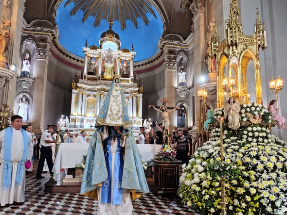 Catamarca inició las fiestas de la Inmaculada Virgen del Valle