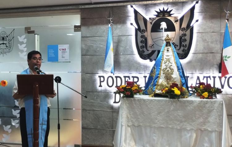 Catamarca: la Virgen del Valle visitó la Legislatura, donde se rogó por la paz en el mundo Catamarca: la Virgen del Valle visitó la Legislatura, donde se rogó por la paz en el mundo