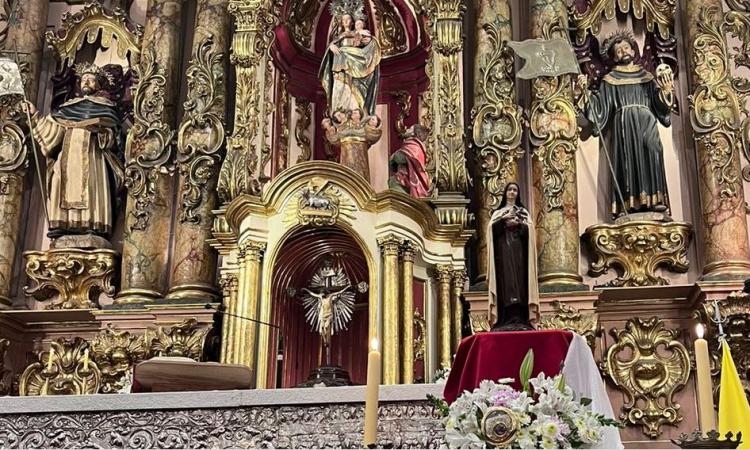 La basílica del Pilar recibió una reliquia de Santa Teresita La basílica del Pilar recibió una reliquia de Santa Teresita