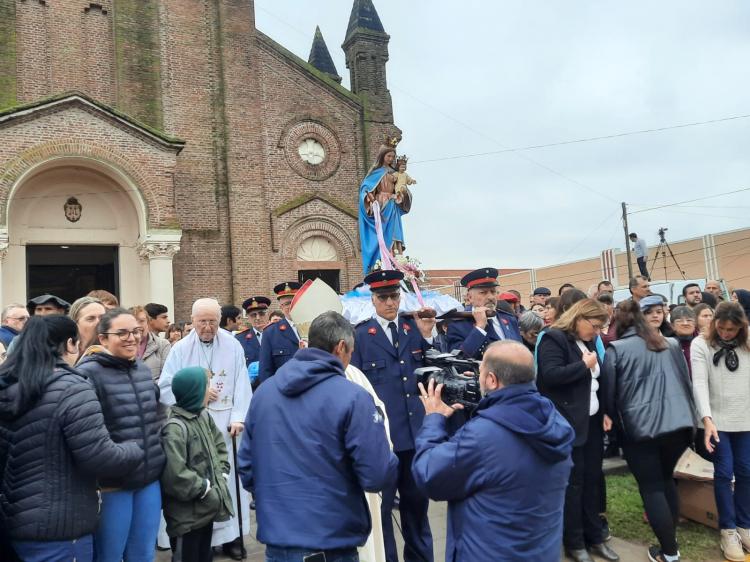 Colonia Vignaud: la fiesta de María Auxiliadora recibió a 25 mil personas Colonia Vignaud: la fiesta de María Auxiliadora recibió a 25 mil personas