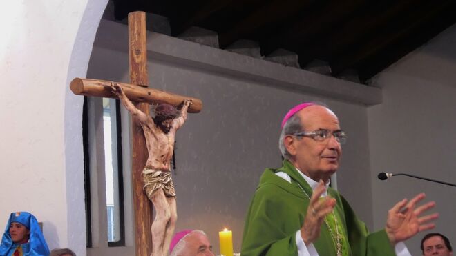 Comodoro Rivadavia: misa por los 50 años de vida sacerdotal del obispo y oraciones por su salud Comodoro Rivadavia: misa por los 50 años de vida sacerdotal del obispo y oraciones por su salud