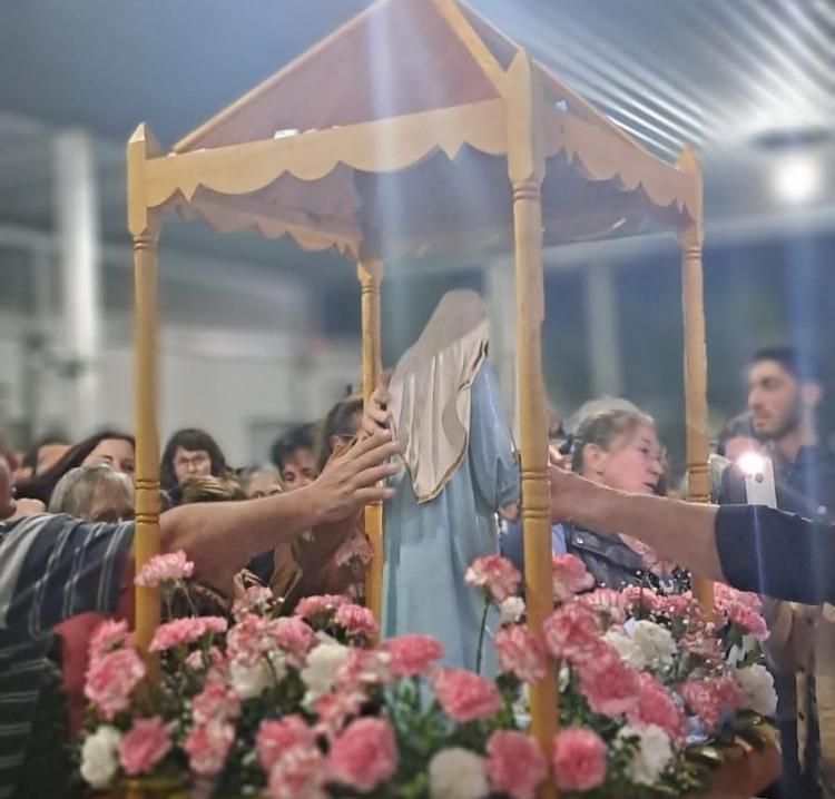 Concordia: dos parroquias celebraron la fiesta patronal de la Virgen del Rosario Concordia: dos parroquias celebraron la fiesta patronal de la Virgen del Rosario