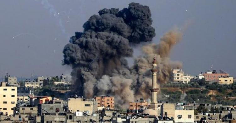 Dolor de un párroco de Gaza ante una nueva masacre por bombardeos Dolor de un párroco de Gaza ante una nueva masacre por bombardeos