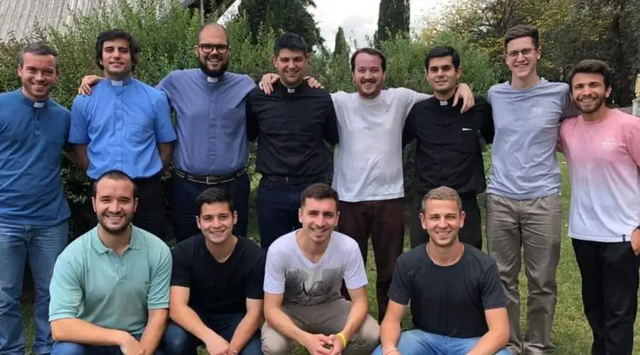 Convocan a colaborar con los seminarios en la Campaña anual "Jesús Buen Pastor" Convocan a colaborar con los seminarios en la Campaña anual "Jesús Buen Pastor"