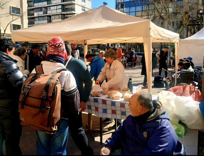 Córdoba: Carpa Sanitaria Solidaria para personas en situación de calle