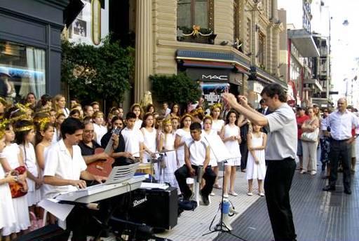 Coro Navideño de Niños llevará su misión musical a las calles porteñas