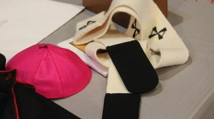 Corrientes: imposición del palio arzobispal a Mons. Larregain