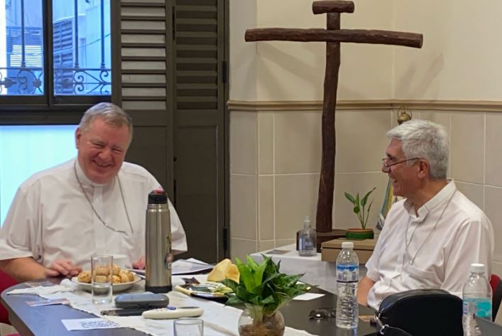 Corrientes: visita del Nuncio y la imposición del palio a Mons. Larregain