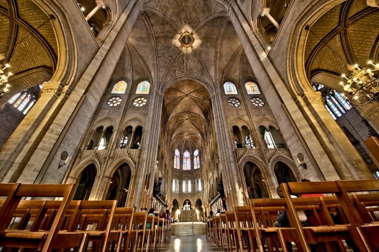 Critican planes en la restauración de Notre Dame Critican planes en la restauración de Notre Dame