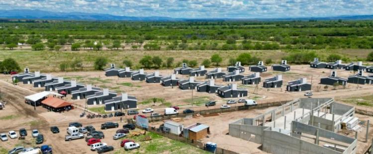Cáritas Cruz del Eje ayudó a 50 familias a que accedan a la vivienda propia Cáritas Cruz del Eje ayudó a 50 familias a que accedan a la vivienda propia