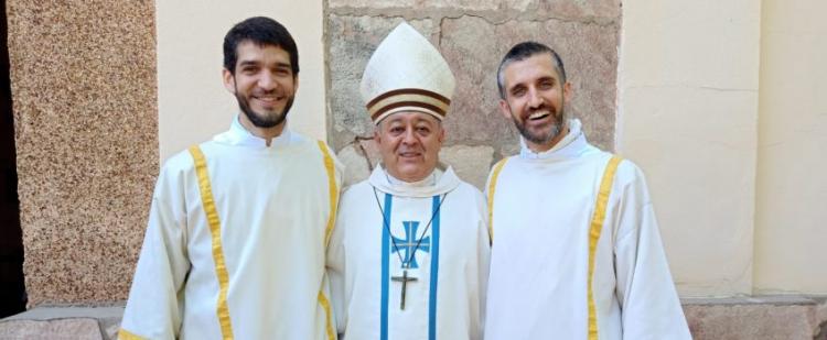 Cruz del Eje: dos nuevos diáconos de la Sociedad San Juan Cruz del Eje: dos nuevos diáconos de la Sociedad San Juan
