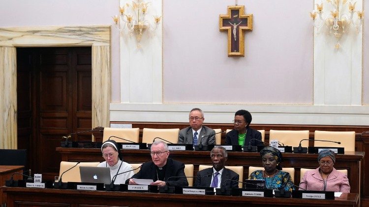 Debate en el Vaticano sobre desigualdad y solidaridad: un llamado global a la justicia fiscal Debate en el Vaticano sobre desigualdad y solidaridad: un llamado global a la justicia fiscal