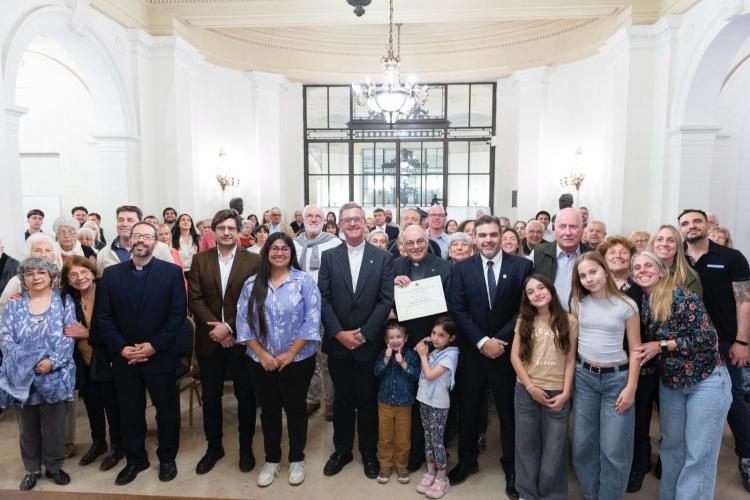 El Pbro. Ernesto Salvia fue declarado Personalidad Destacada de la Cultura