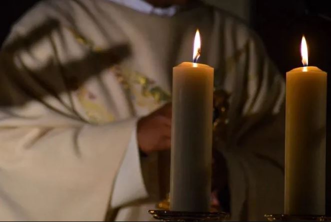 Varias diócesis francesas cumplen una década sin ordenar nuevos sacerdotes Varias diócesis francesas cumplen una década sin ordenar nuevos sacerdotes
