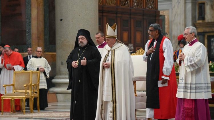 Dios está enojado y sufre por la violencia de los que se profesan cristianos Dios está enojado y sufre por la violencia de los que se profesan cristianos