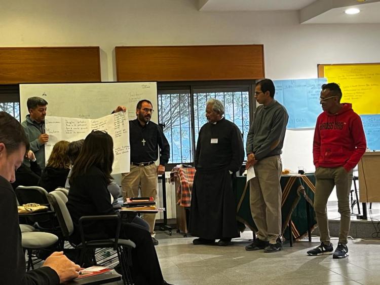 Directores diocesanos de liturgia evaluaron los avances de la renovación litúrgica Directores diocesanos de liturgia evaluaron los avances de la renovación litúrgica