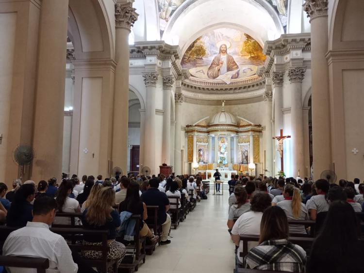 Docentes de Gualeguaychú vivieron su Jubileo en el inicio del ciclo lectivo Docentes de Gualeguaychú vivieron su Jubileo en el inicio del ciclo lectivo