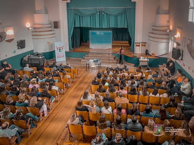 Docentes de Río Cuarto tuvieron su jornada de espiritualidad Docentes de Río Cuarto tuvieron su jornada de espiritualidad