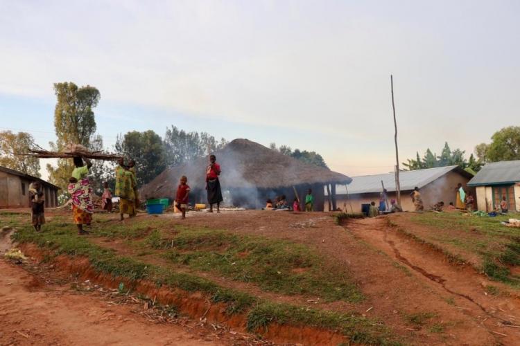 Dolor del Papa por el ataque a un centro de refugiados en el Congo Dolor del Papa por el ataque a un centro de refugiados en el Congo