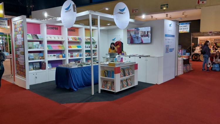 Ediciones Don Bosco presentó 'Piedra Libre' en la Feria del Libro Ediciones Don Bosco presentó 'Piedra Libre' en la Feria del Libro