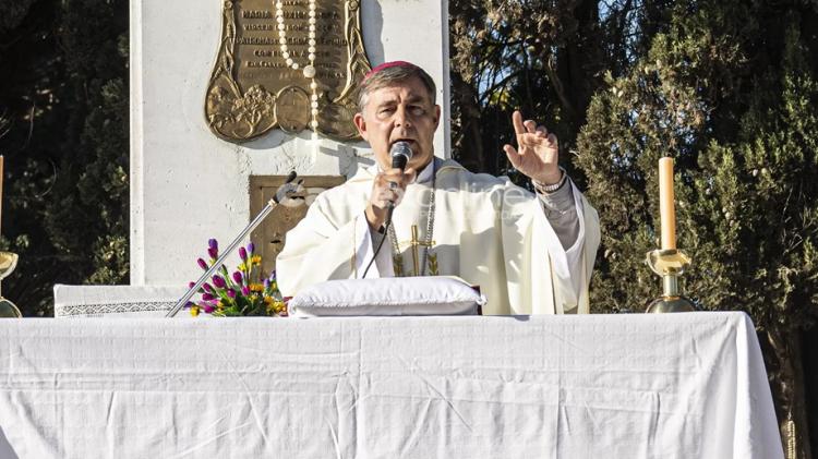 El arzobispo electo de Paraná a la comunidad: 'Pronto comenzaremos a caminar juntos' El arzobispo electo de Paraná a la comunidad: 'Pronto comenzaremos a caminar juntos'